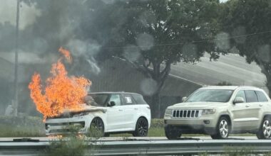Range Rover catches fire on I-75 in Florida