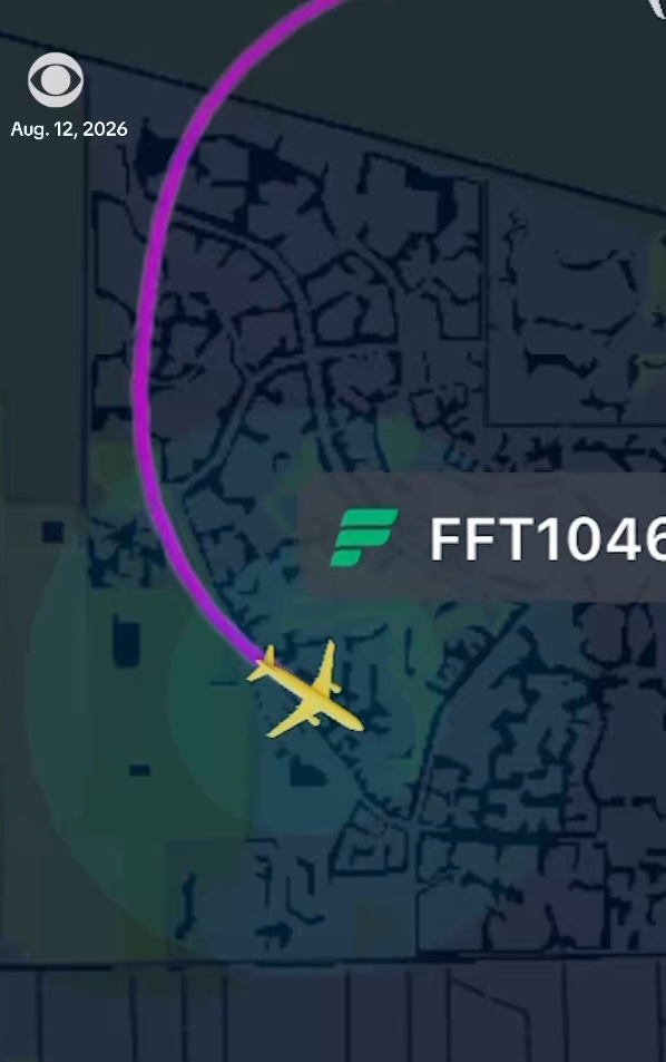 Illustration of a yellow airplane icon on a flight tracking map, showing its path and the flight number FFT1046.