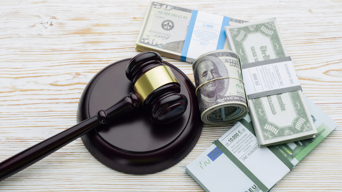 Coral Gables woman plays fake ICE officer in deportation cases