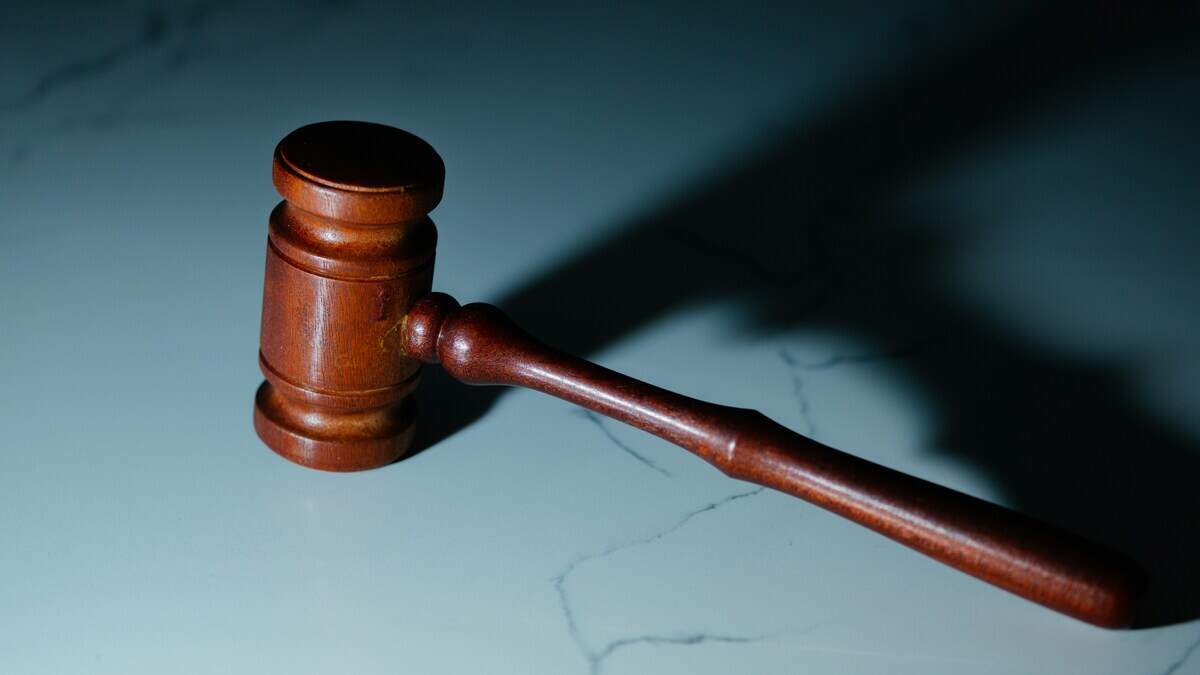 A Broward man was sentenced to more than 26 years in prison for ordering a chauffeur to “drive or be killed” after repeatedly shooting another woman, the U.S. Attorney’s Office said in a Tuesday, Aug. 4, 2026, statement. A Broward man was sentenced to more than 26 years in prison for ordering a chauffeur to “drive or be killed” after repeatedly shooting another woman, the U.S. Attorney’s Office said in a Tuesday, Aug. 4, 2026, statement.