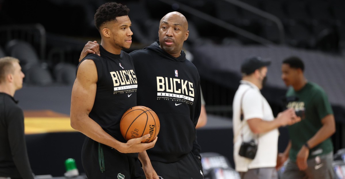 Vin Baker to join Giannis in Miami