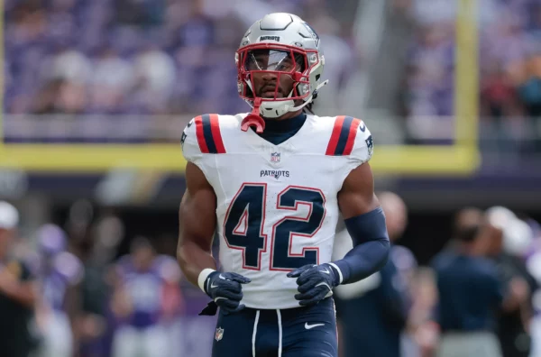 Miami Dolphins Sign Linebacker Cam Riley, Add Depth to Defense