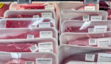South Florida shoppers are cutting back on what they buy in grocery stores as prices up nearly 21% since 2022