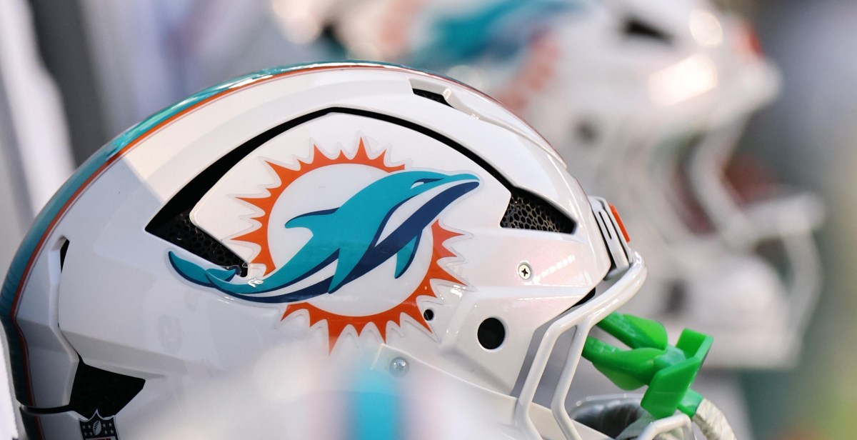 Miami Dolphins 2026 roster cuts tracker