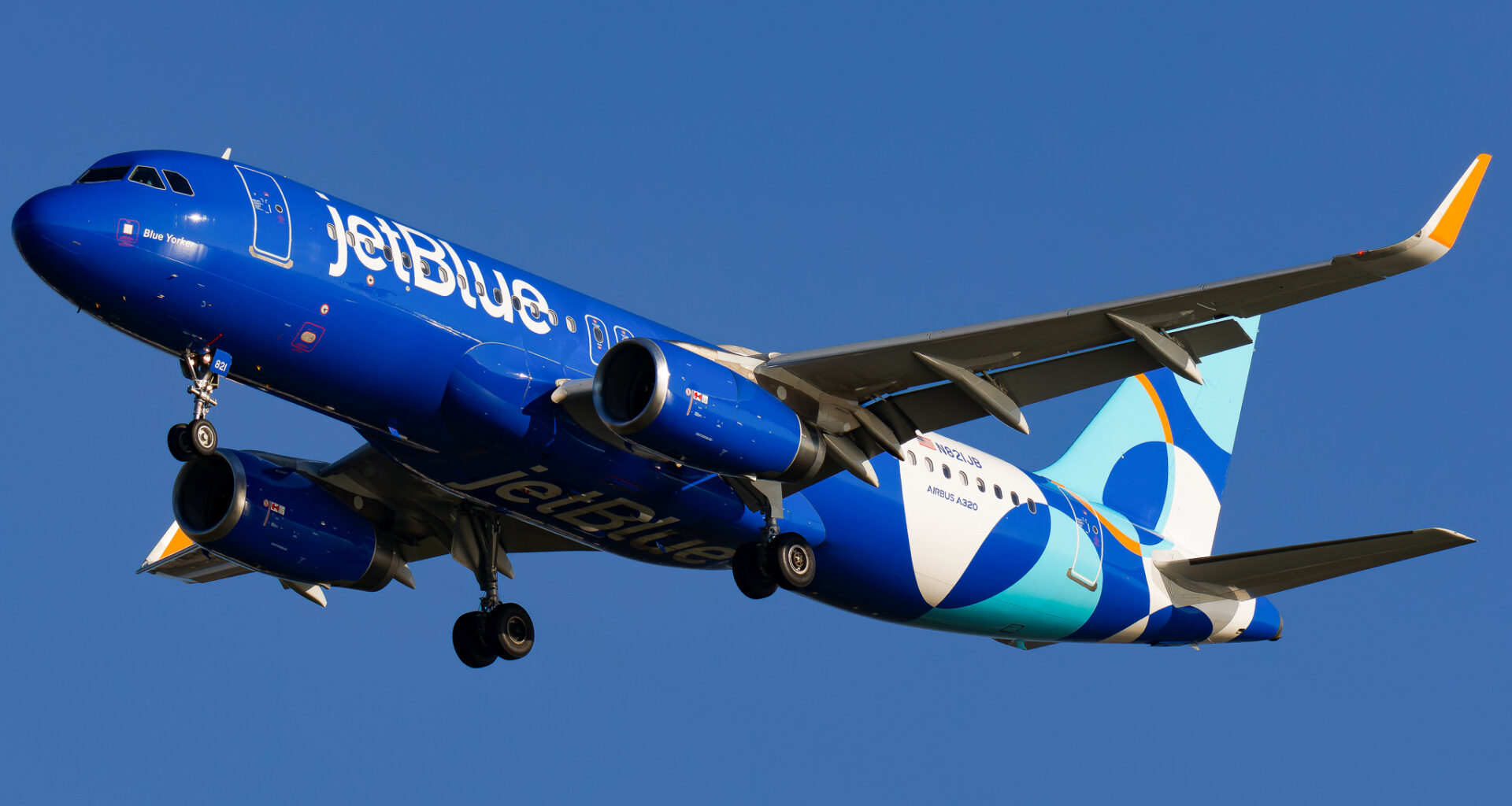 Security Breach at Fort Lauderdale Airport: Intruder Found Sleeping on JetBlue A320 in Maintenance Hangar