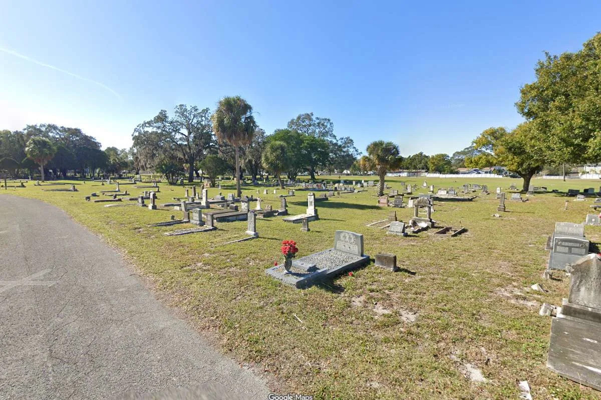 Florida Couple Learns Cemetery Plots They Purchased 2 Decades Ago May Already Contain a Body