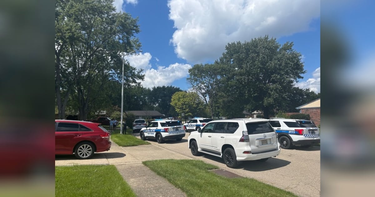 Heavy Police presence reported in Miami Township neighborhood