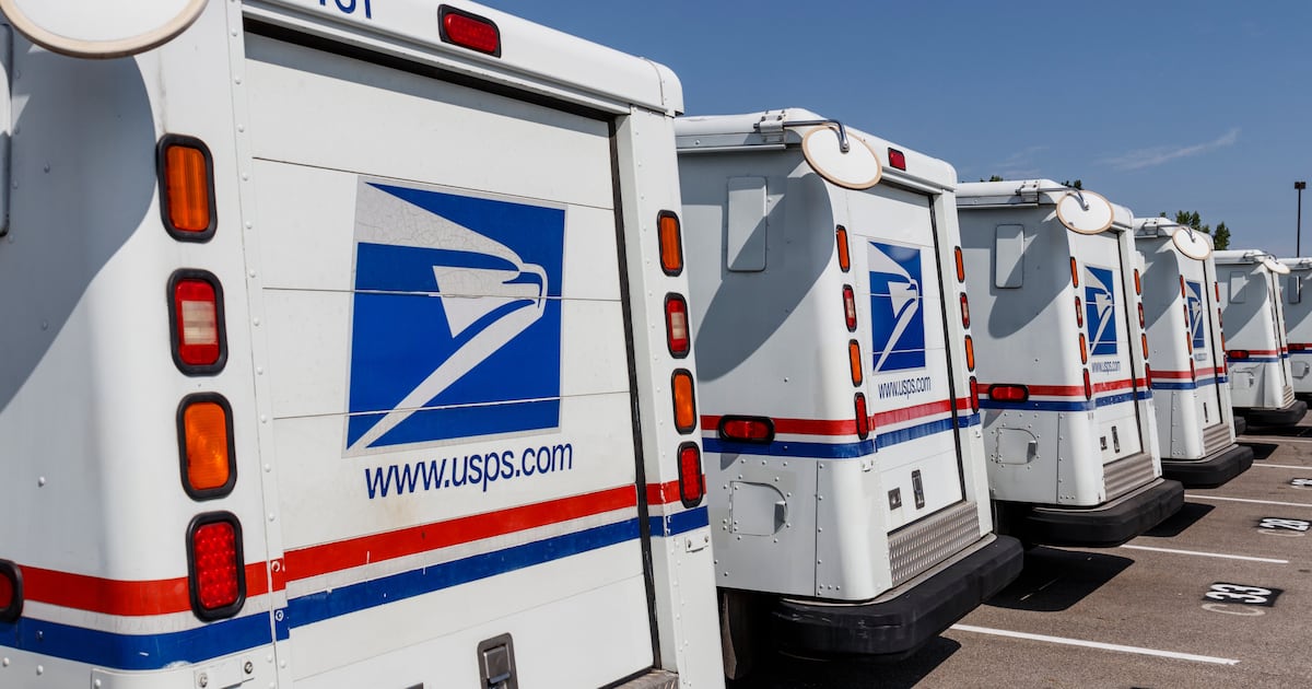 USPS Worker Accused of Stealing Winning Florida Lottery Ticket