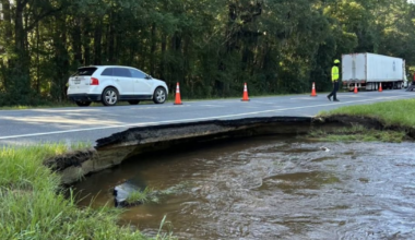 SR-21 southbound closed at Weeks Road after pipe break