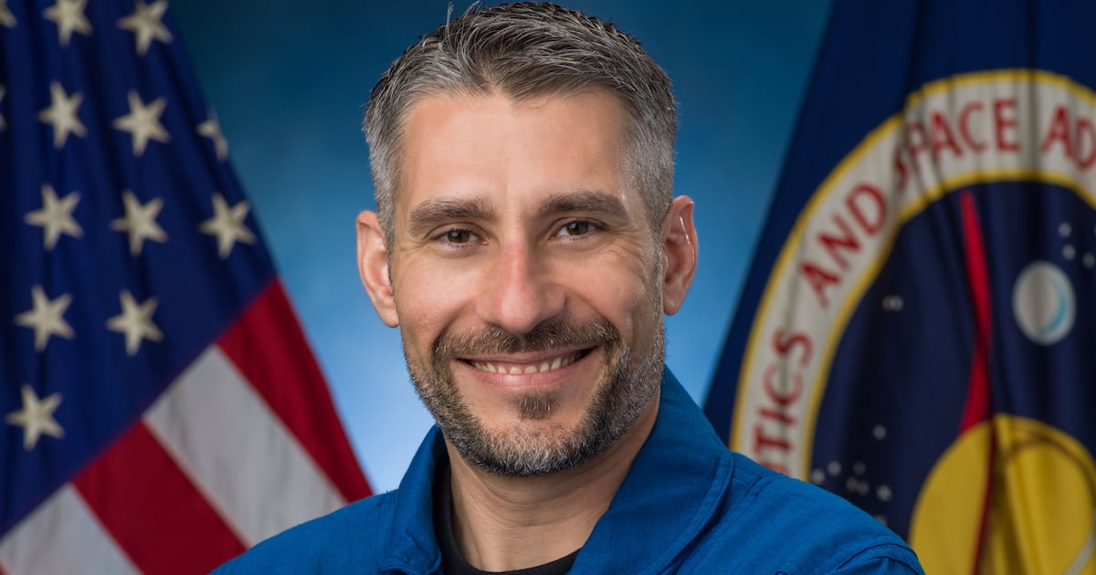 UNF alum to pilot SpaceX trip to International Space Station in September
