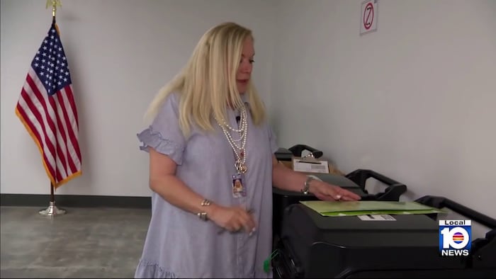 Early voting begins Monday in Miami-Dade County