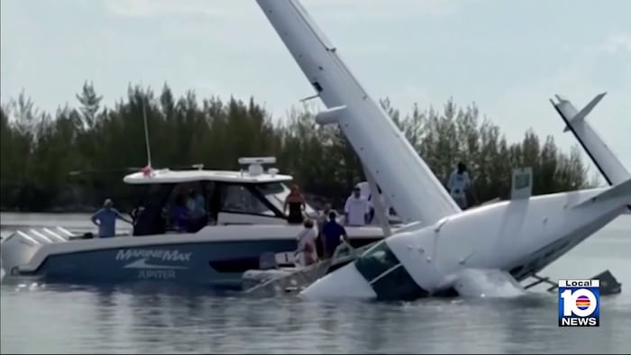 Palm Beach man helps rescue 10 after Fort Lauderdale seaplane crashes in Bahamas