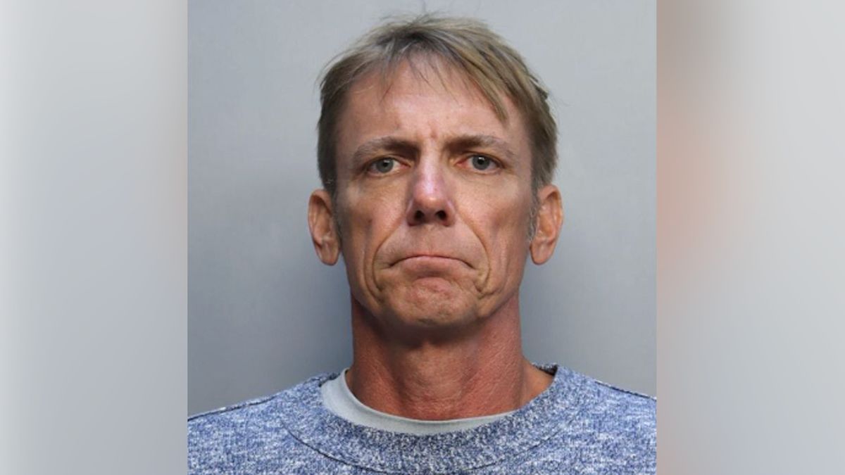 Florida man accused of cutting off diver's air supply in fight over coveted lobster diving spot