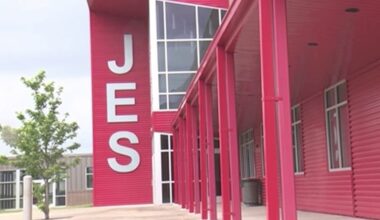 Jacksonville Elementary to remain closed Monday and Tuesday amid mold issue