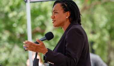 Meta pumps money into a Democratic state Senate primary in Tampa Bay