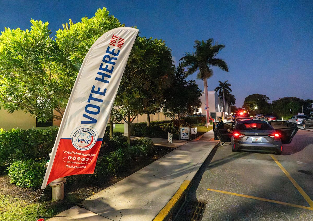 Altering of Cape Coral city charter. Voters approve new amendments