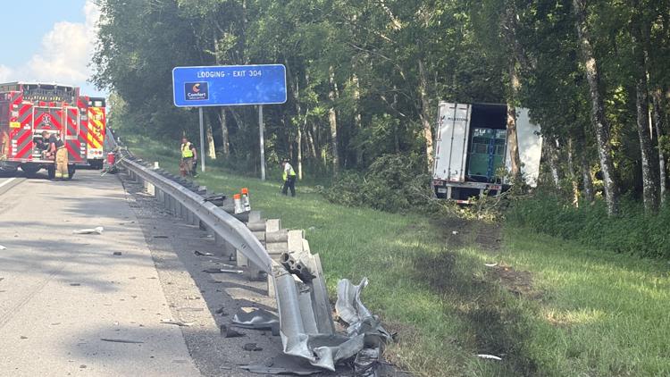 Tampa man dies in crash on Florida's Turnpike after losing control of trailer, FHP says