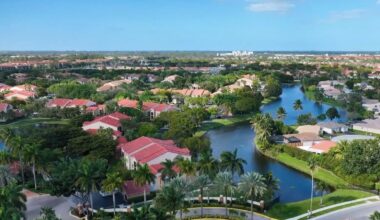 Nestled Between Fort Lauderdale And Miami Is Florida's Vibrant City With Lakes, Parks, And Tasty Eats