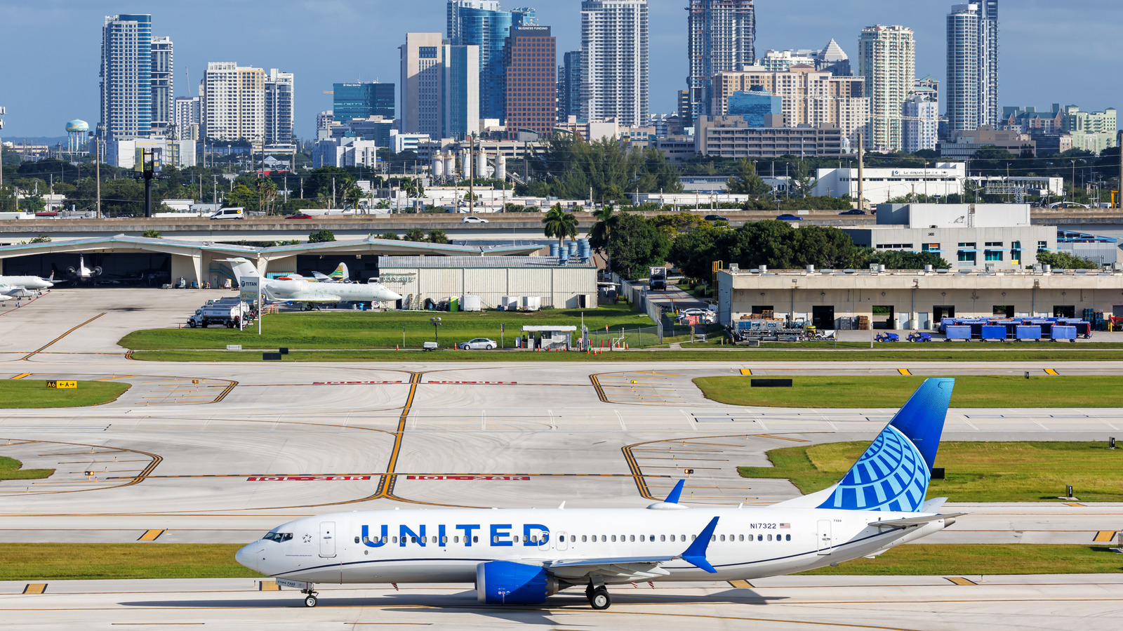 America's Most Affordable Major Airport Is This Convenient Southeast Gem Surrounded By Iconic Destinations