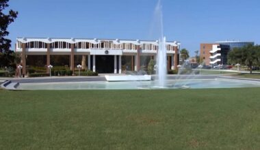 UCF moves about 7,500 students into campus housing