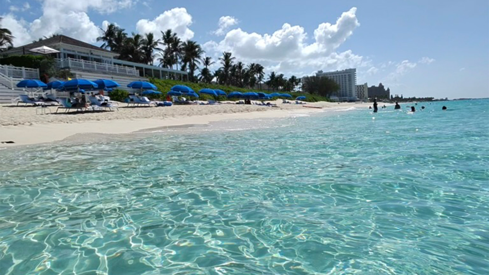 turquoise water on cabbage beach in paradise island bahamas