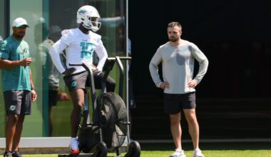 Miami Dolphins news: Chris Bell returns, Kyle Louis adds work, Jonah Savaiinaea improving