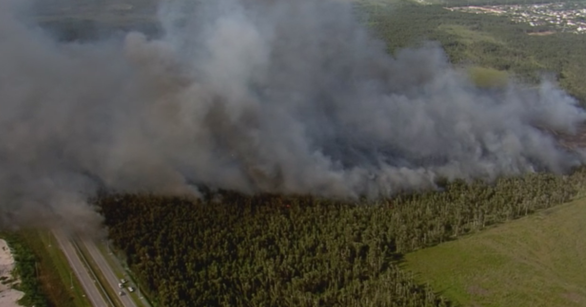 Portion of Krome Ave. closed as fire crews battle pair of wildfires in west Miami-Dade