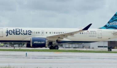 Fort Lauderdale man climbed barbed wire fence, boarded JetBlue plane at FLL and was found asleep, police say