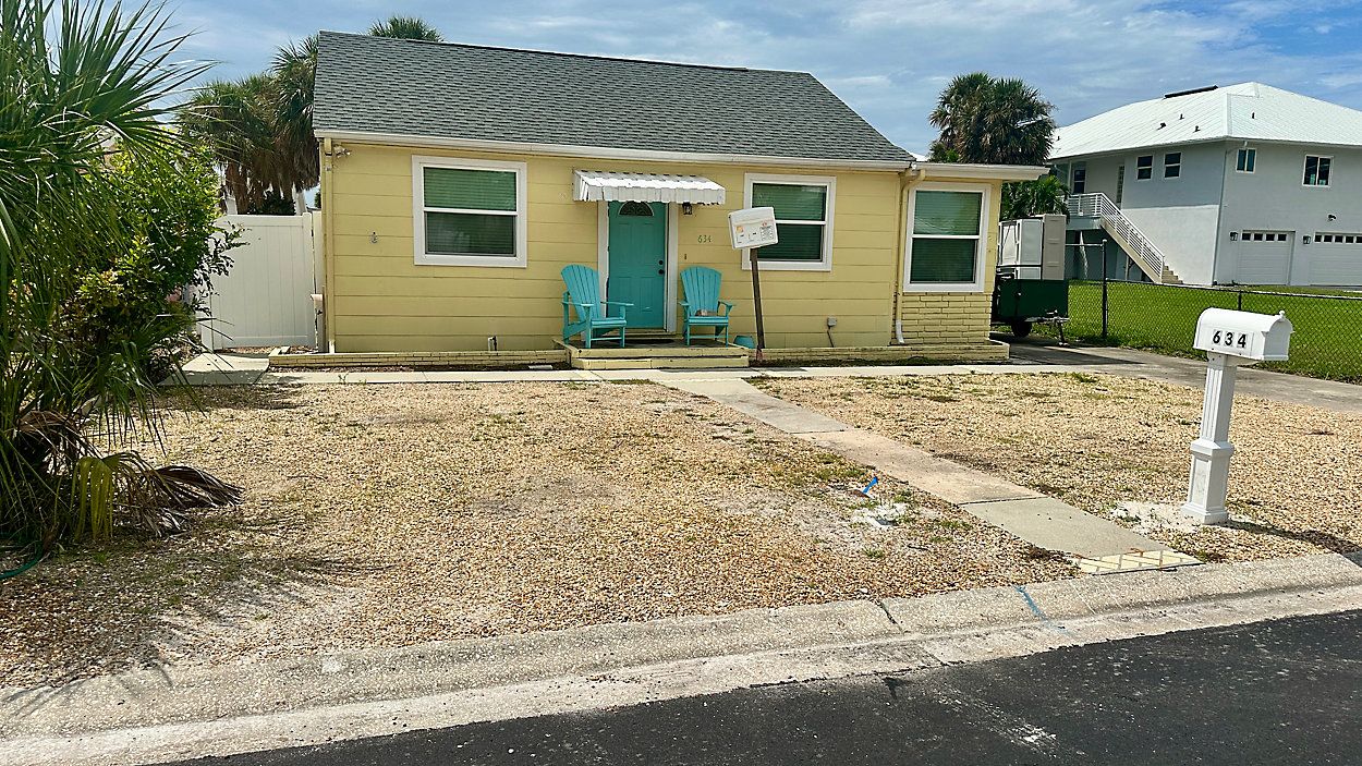 St. Pete Beach house footprints show fire chiefs connection