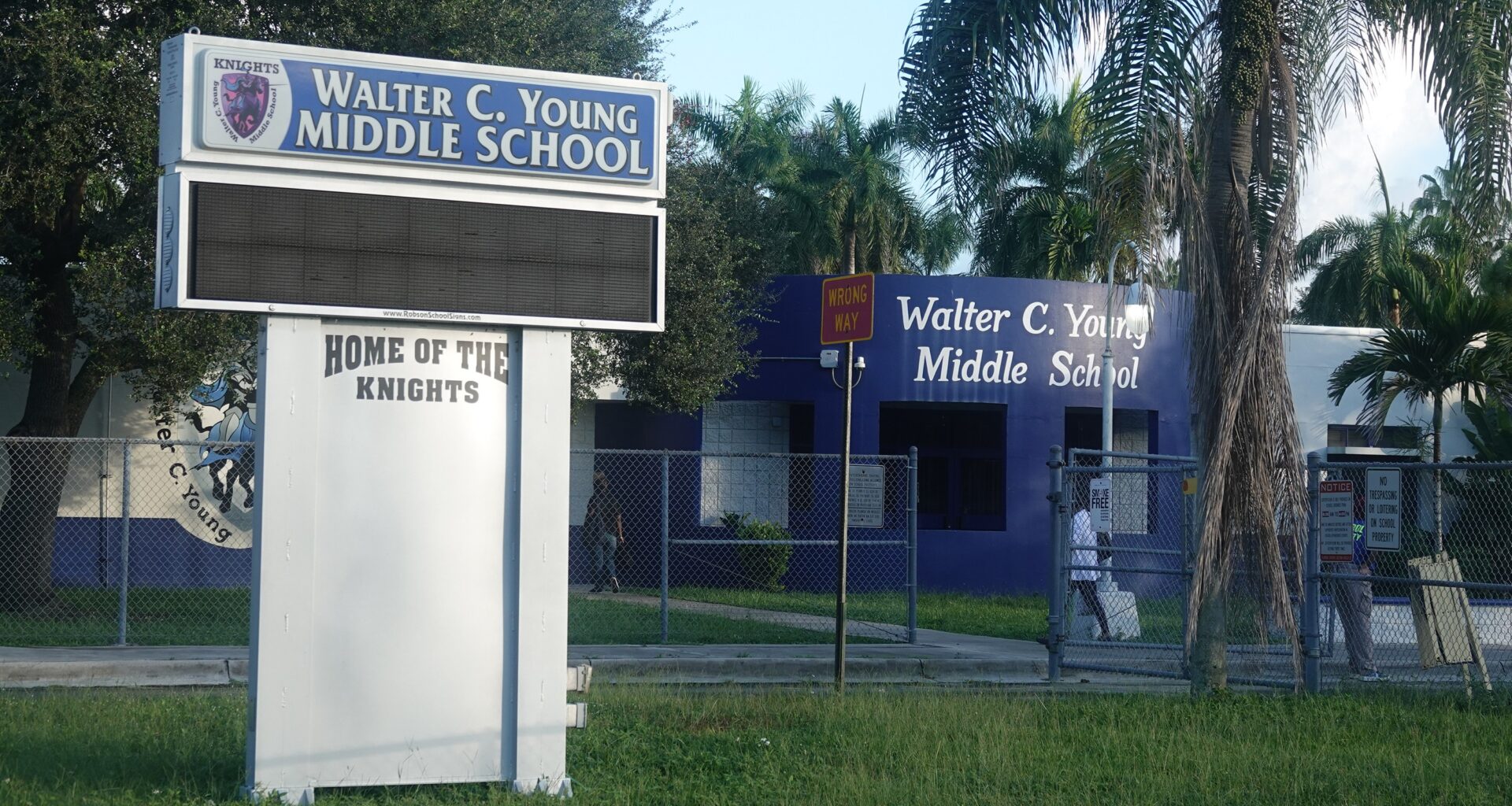 Broward superintendent recommends closing 10 schools