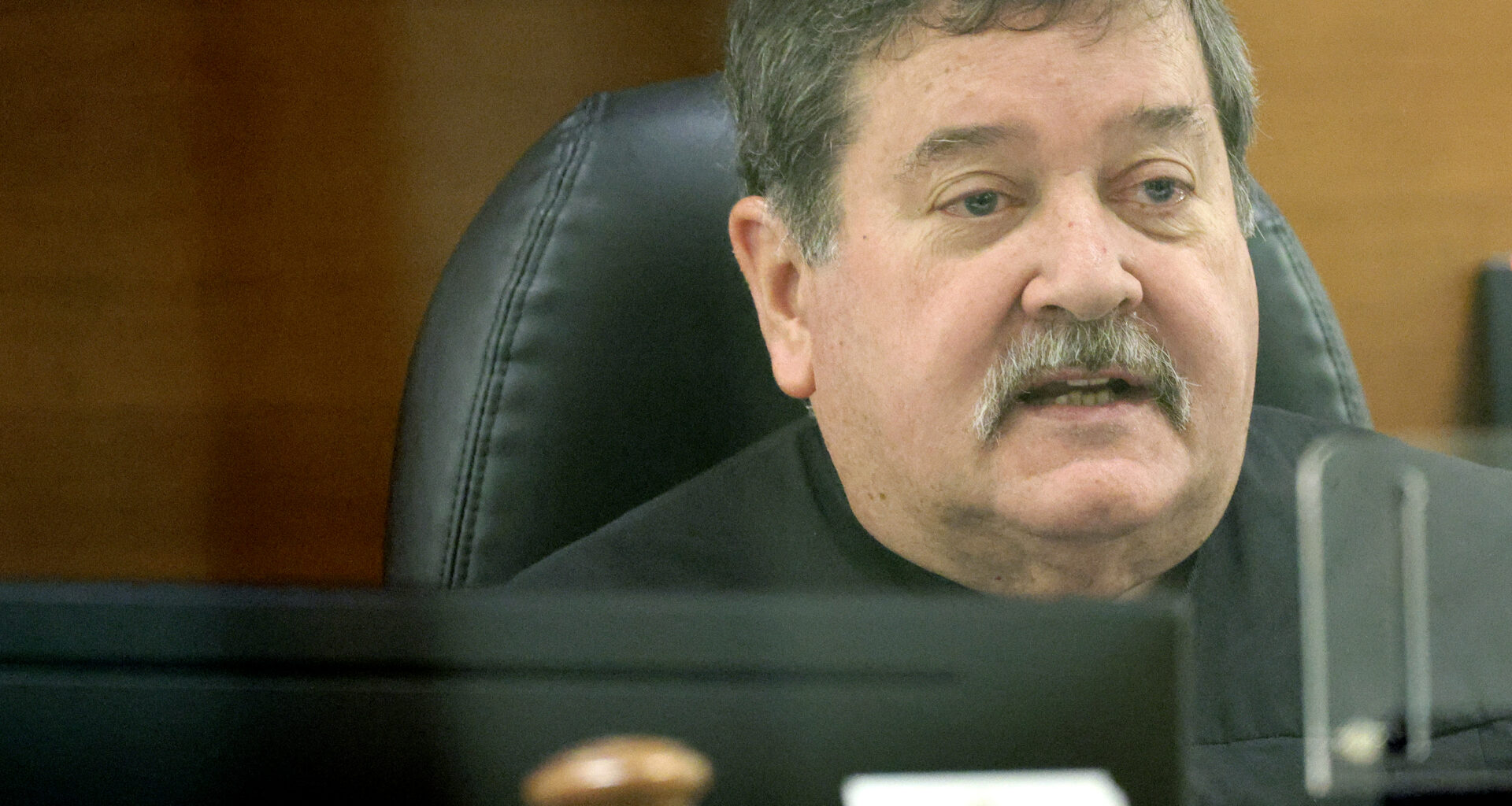 Judge sends Deerfield referendum to voters