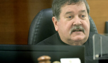 Judge sends Deerfield referendum to voters