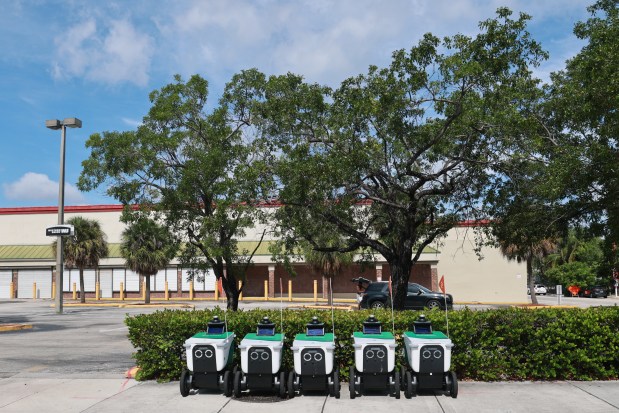 The closed Winn-Dixie store at 1625 Cordova Road in Fort Lauderdale, shown on Thursday, could be paved over to make room for a massive Live Local project. (Mike Stocker/South Florida Sun Sentinel)