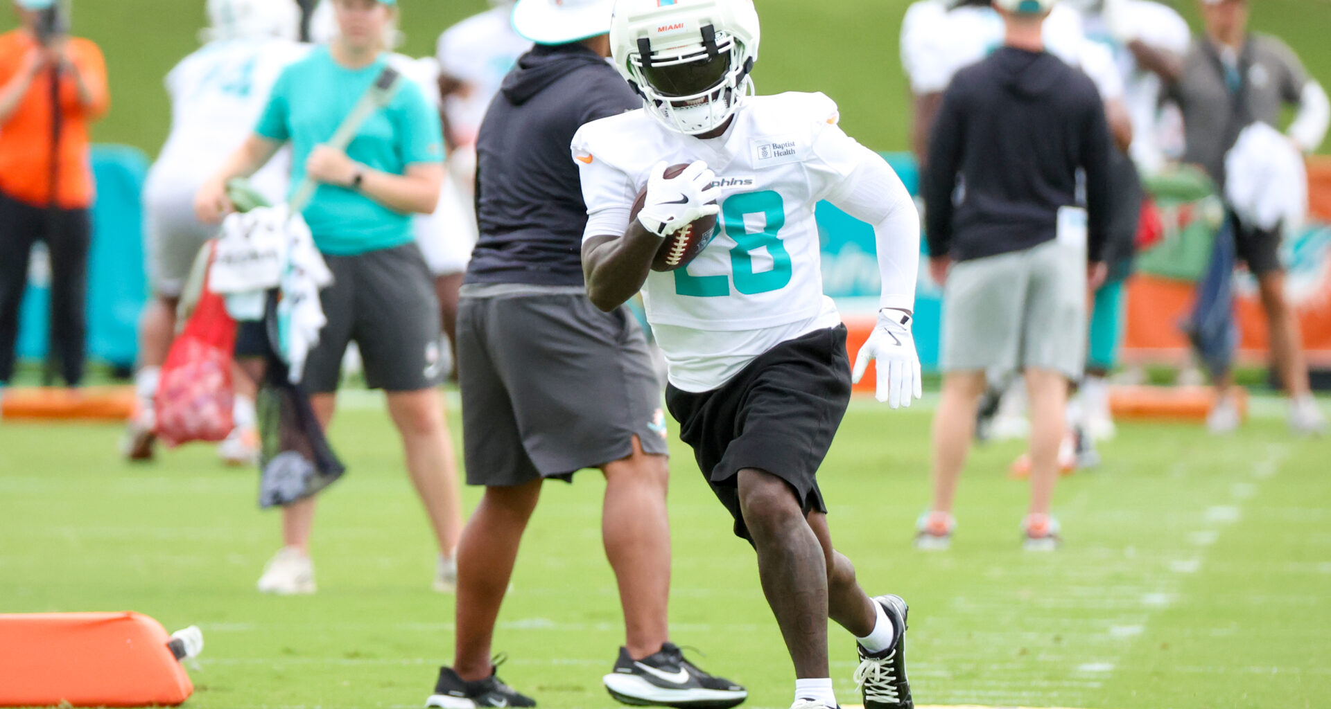 Dolphins' De'Von Achane is focal point of Miami's offense
