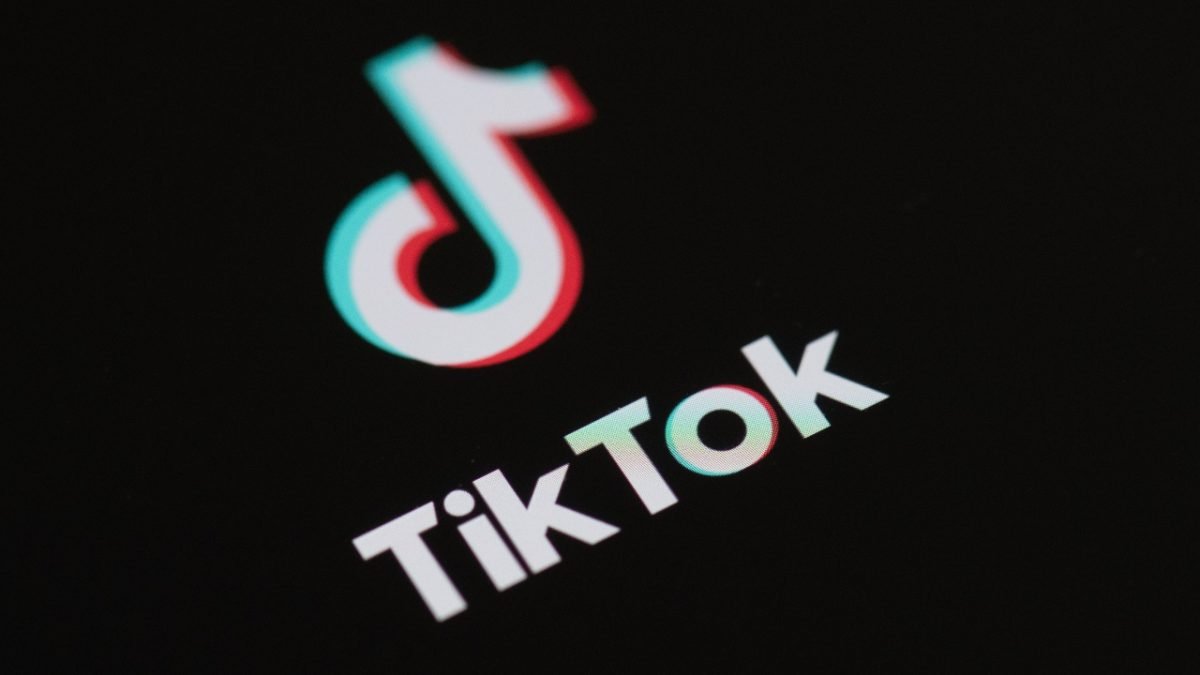 TikTok argument led to Miami shooting that left woman hurt, another arrested, cops say – NBC 6 South Florida