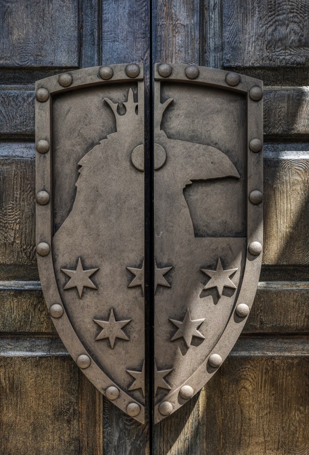 L20 theming, always: Logo on the door handles of Six Ravens at Disney Springs. (Ricardo Ramirez Buxeda/ Orlando Sentinel)