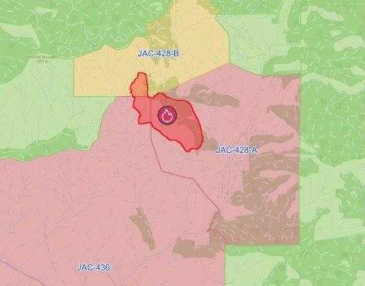NIGHT UPDATE: Woodrat Mountain Fire 100% hose lined, 10% contained