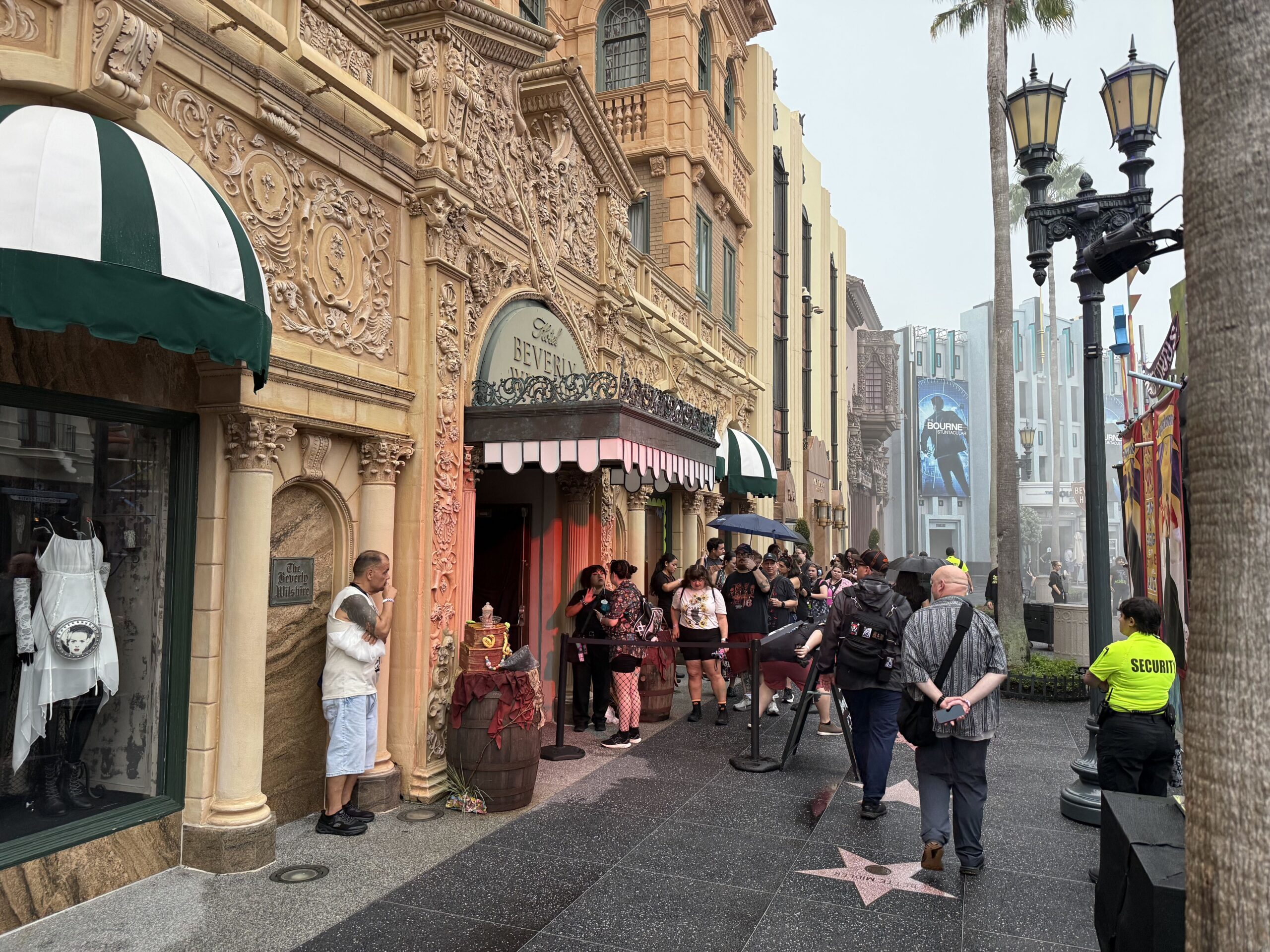 HamiKuma Meet and Greet at Halloween Horror Nights 35
