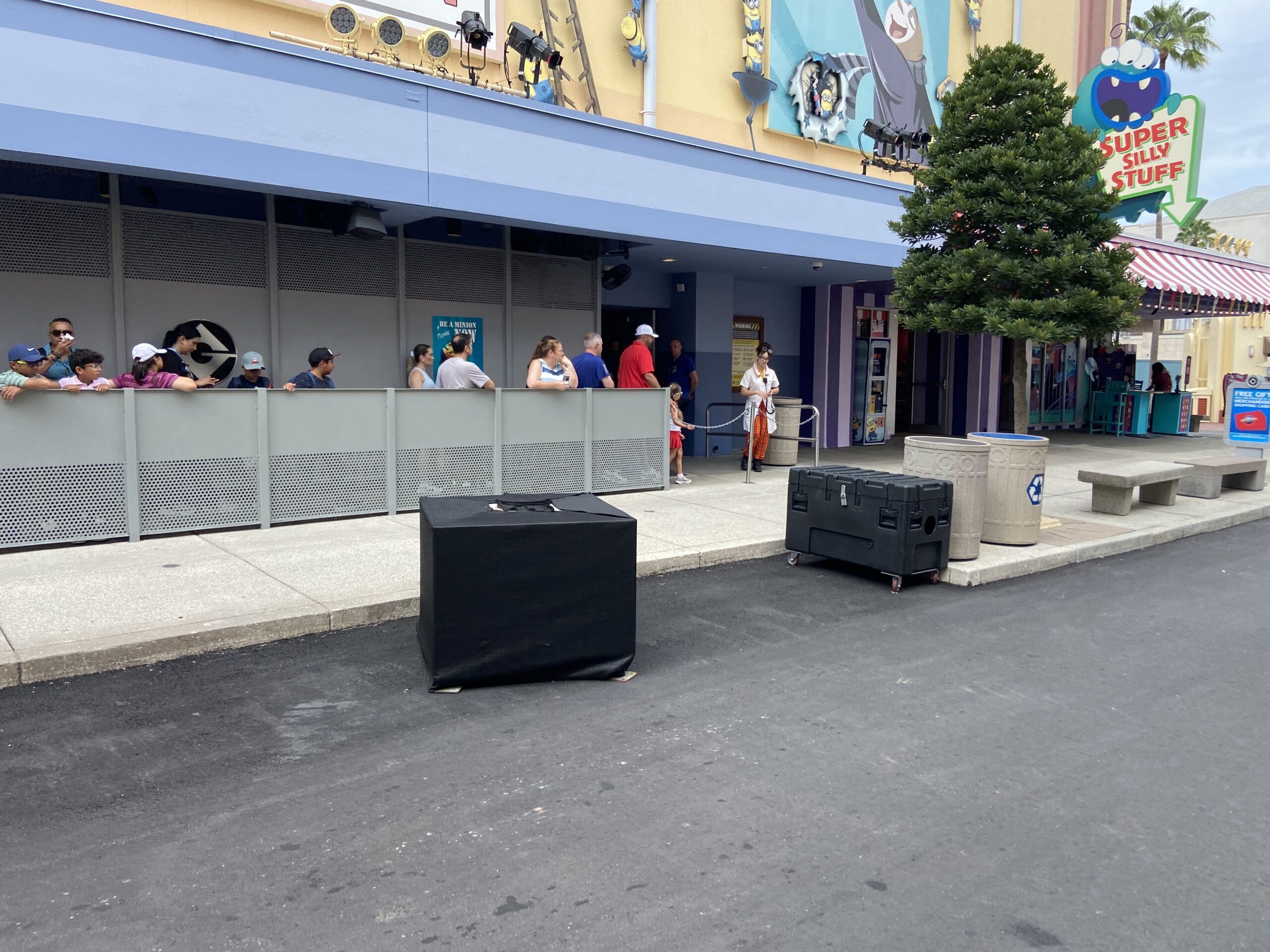Crews installed more scare zone props at Universal Studios Florida this weekend as Halloween Horror Nights 35 gets closer. This year's scare zones are Infernal Carnival of Nightmares, Downtown Clowntown, Sideshow of Decay, and FORTNITEMARES.