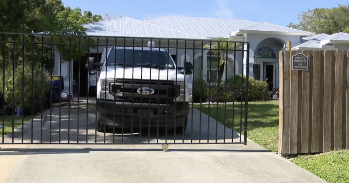 Palm City home condemned after woman arrested in animal hoarding case