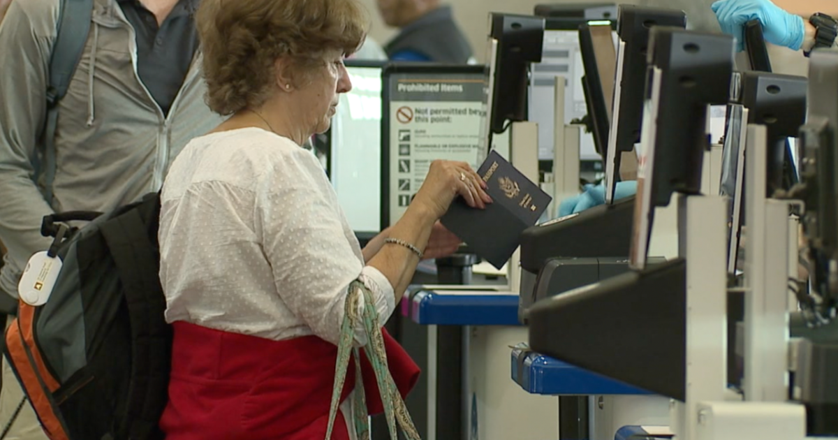 Tampa International to keep TSA officers after reviewing Gold+ screening program