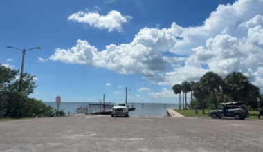 Tampa man killed after boat crashes into rock jetty near Picnic Island Park