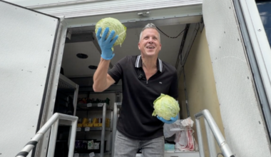 Feeding Tampa Bay's 'Groceries on the Go' delivers fresh produce to food deserts
