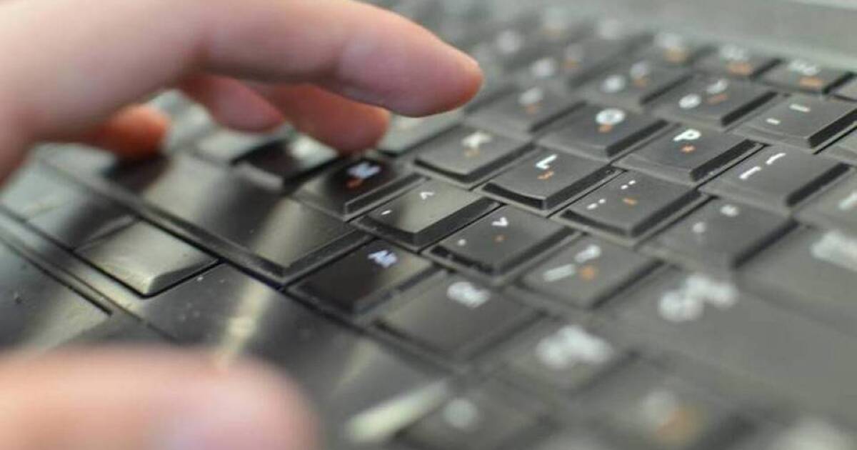 Broward County elementary students will have fewer tests on screens