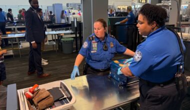 Tampa International Airport will stay with TSA for screening