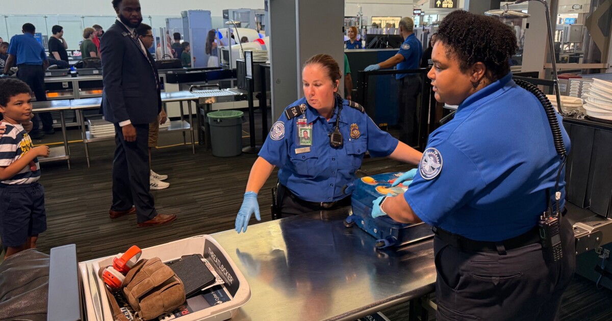 Tampa International Airport will stay with TSA for screening