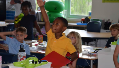 Enrollment having declined, Lee County school district embarks on a marketing campaign | WGCU News