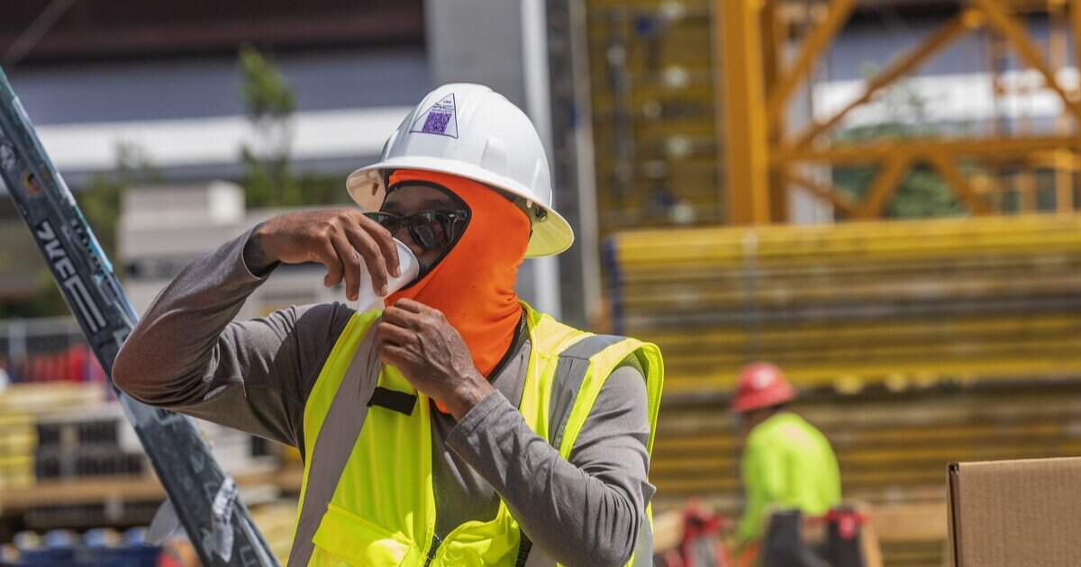 Weakened federal heat protection rules leave Florida workers sweating