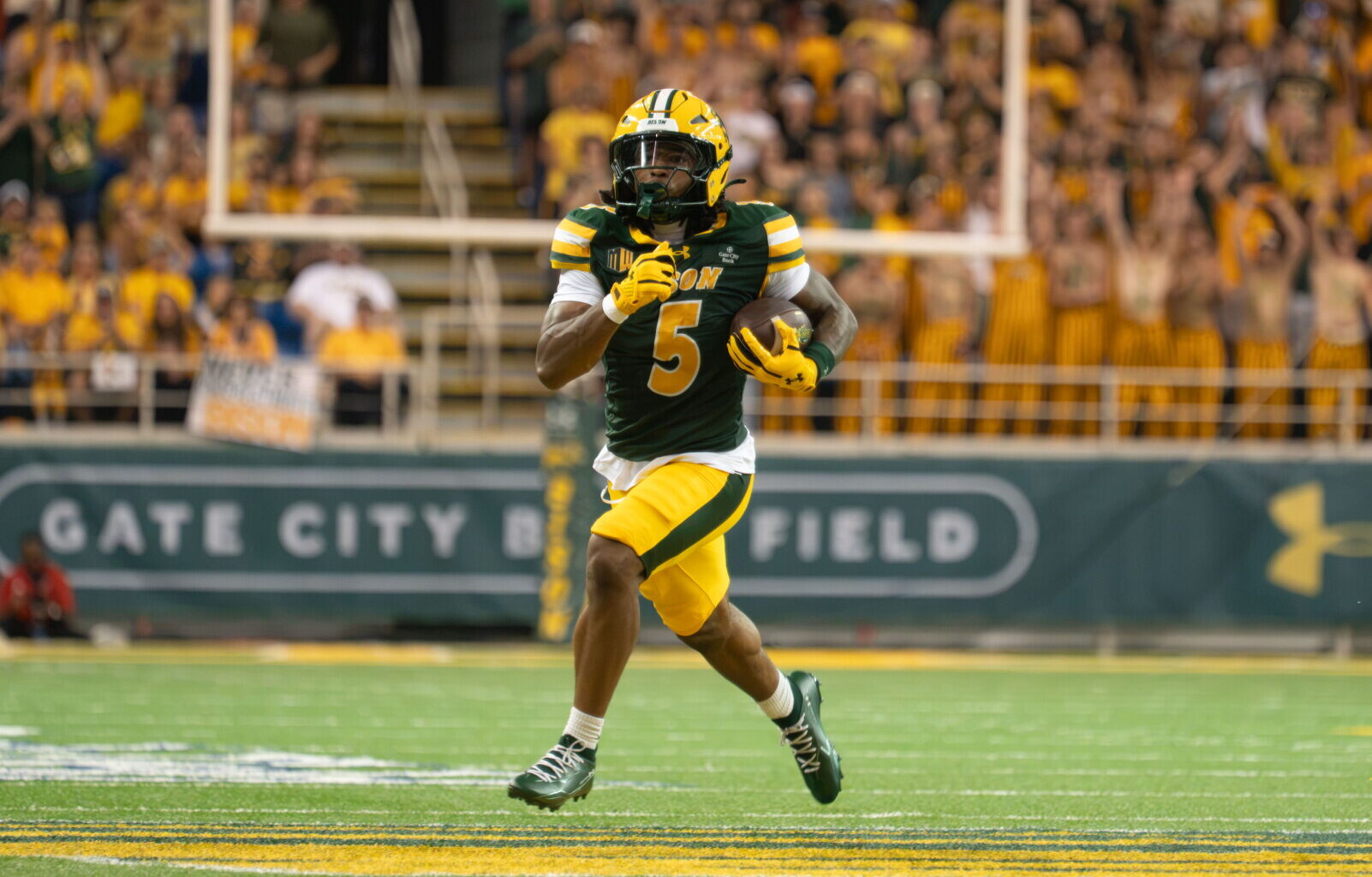 Bison found their ground game groove in win over Jacksonville - InForum