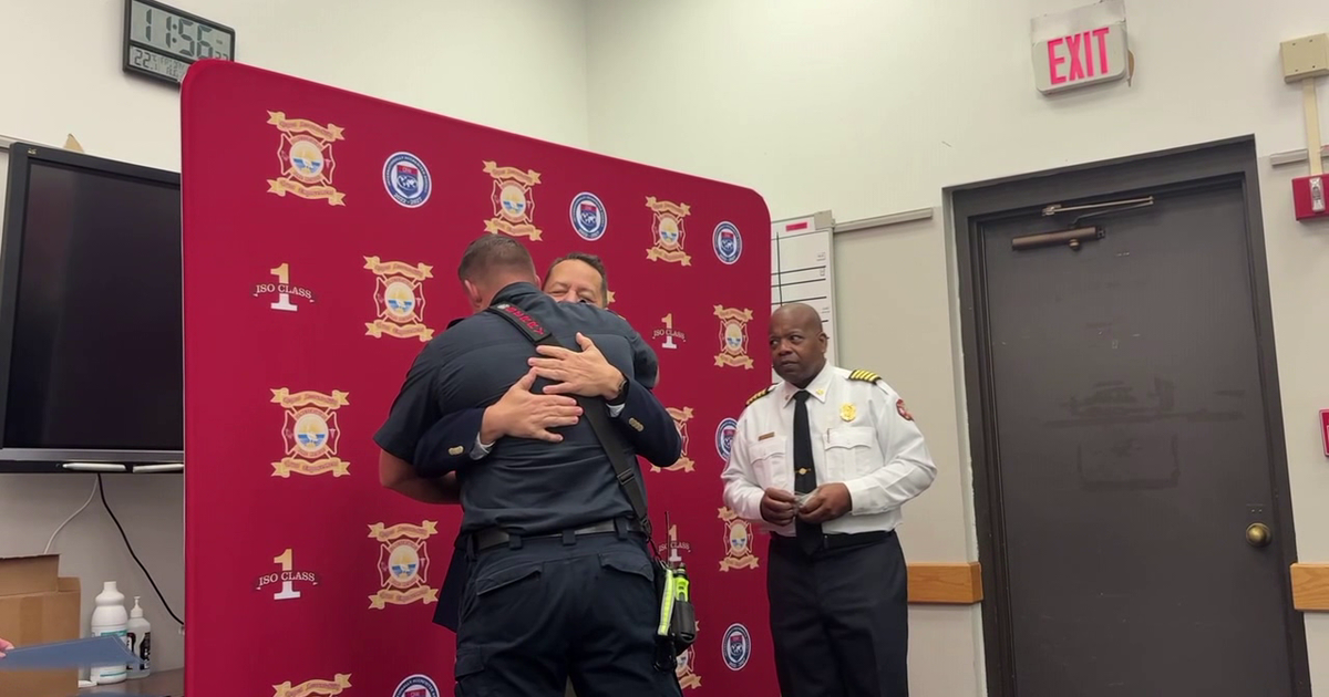 Cardiac arrest survivor reunites with St. Petersburg first responders